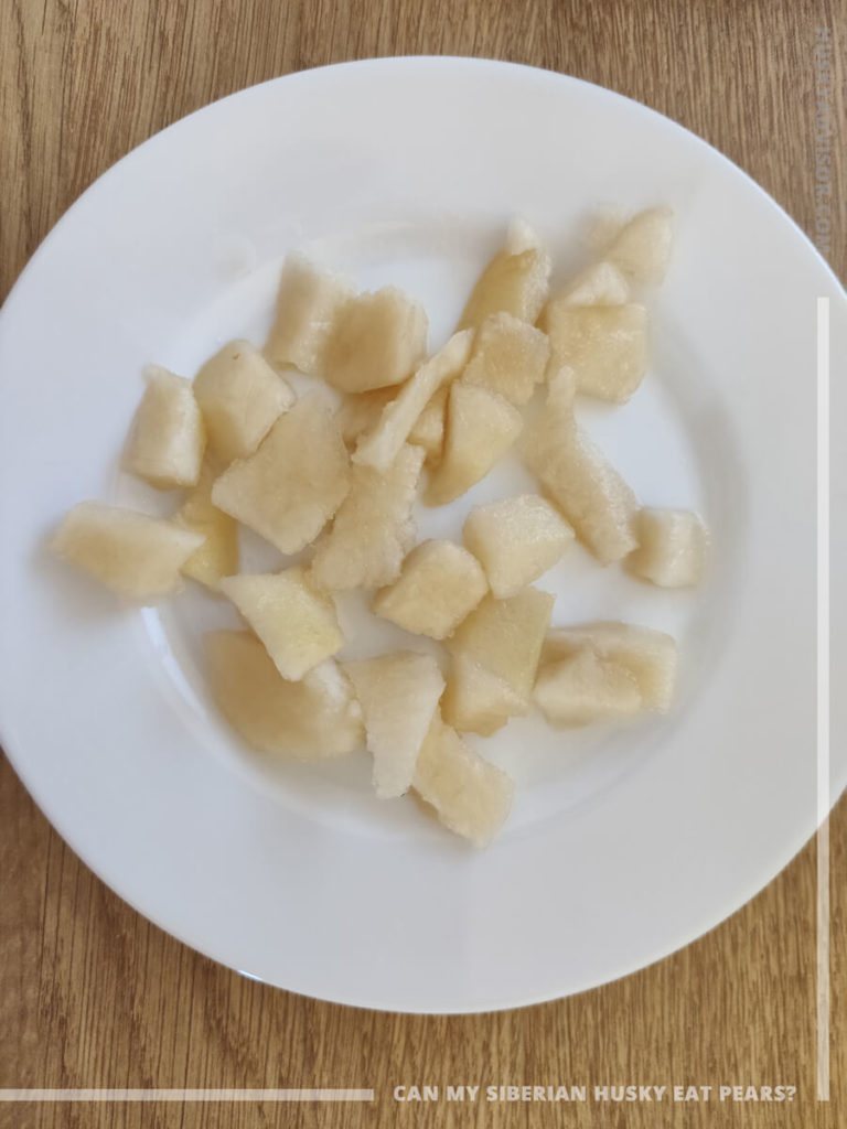 bite-size pear chunks for dogs